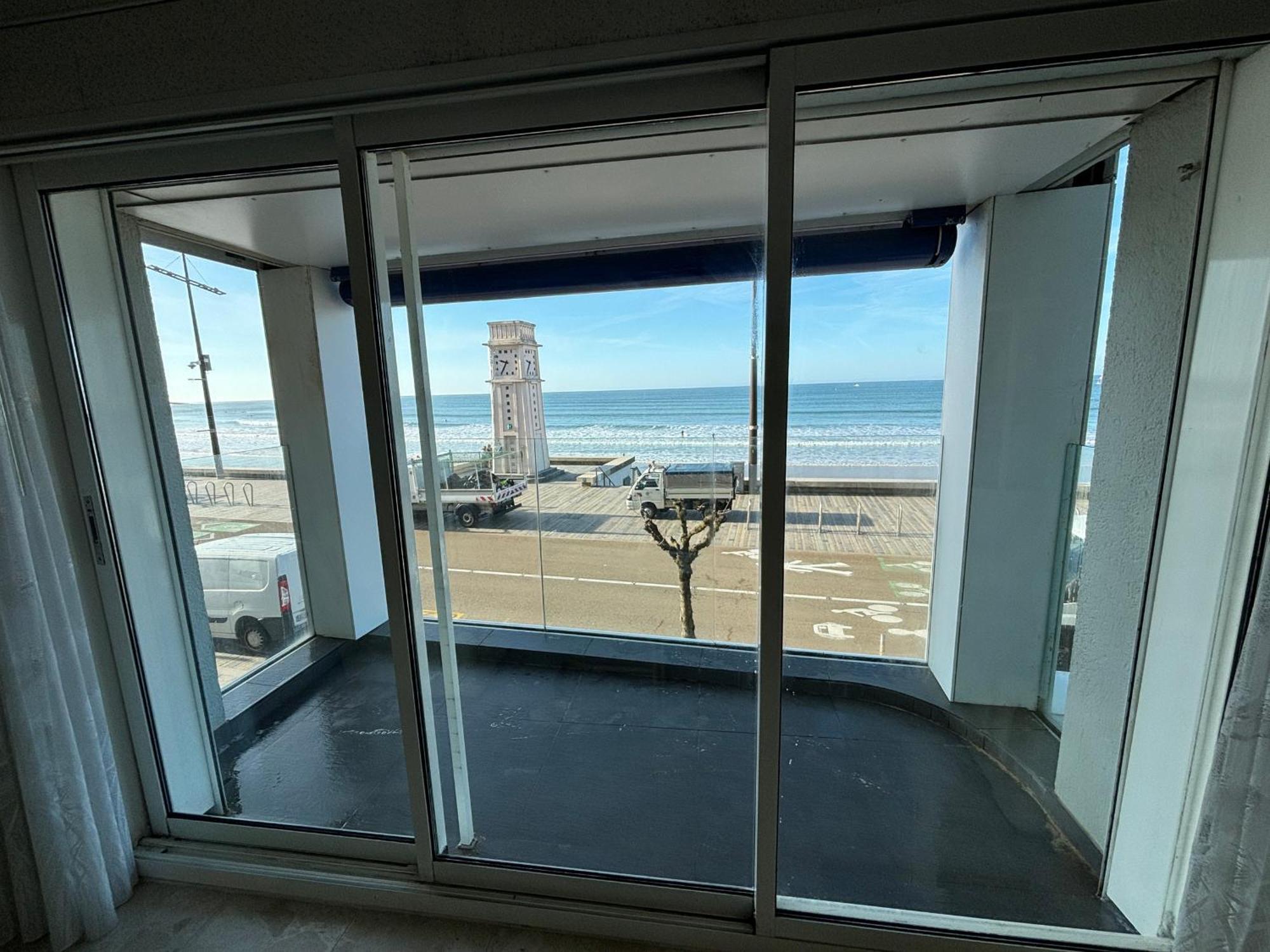 Appartement T2 Avec Balcon Et Vue Mer, 1Er Etage, Ascenseur, Tv, Cuisine Equipee - Fr-1-197-466 Les Sables-dʼOlonne Exteriér fotografie